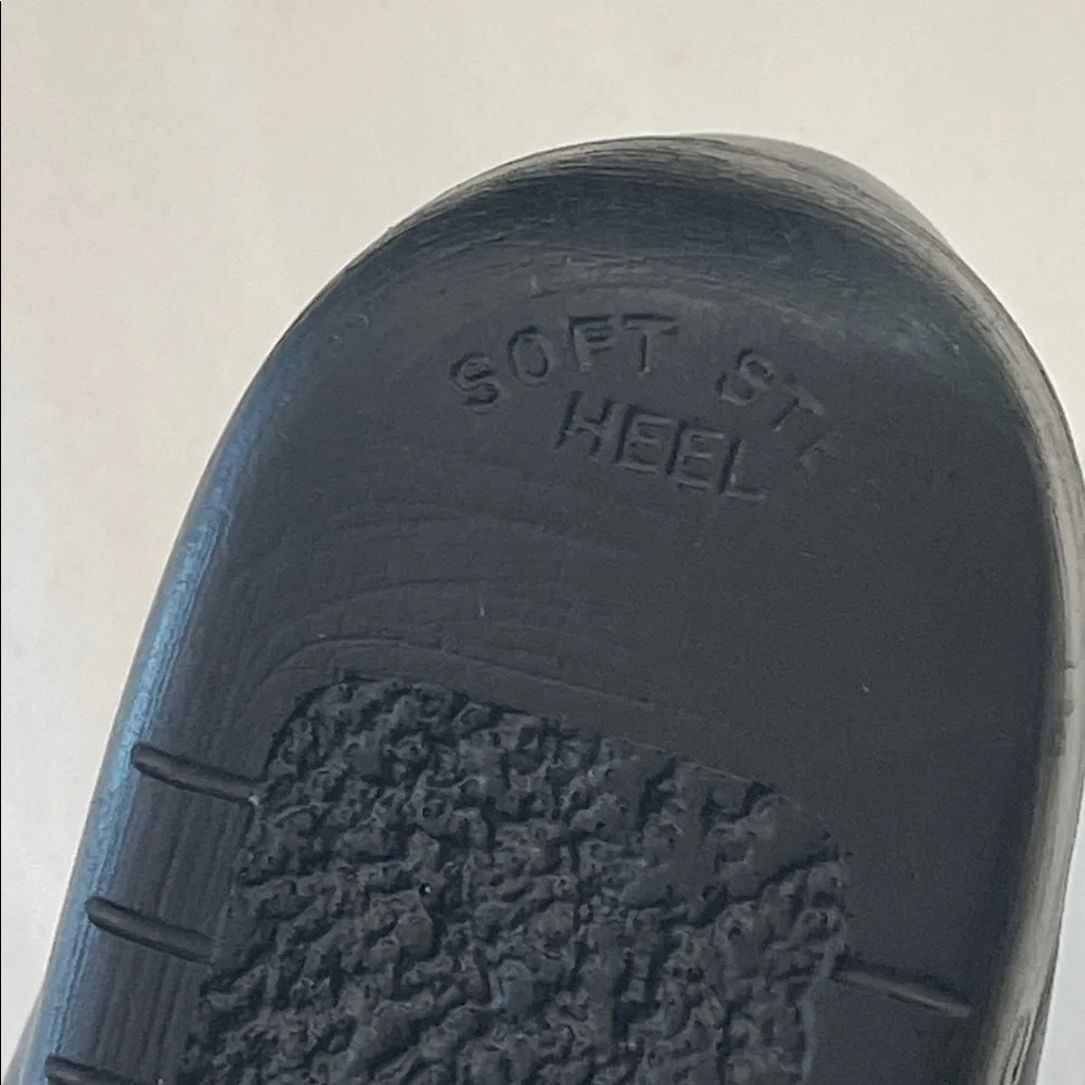 SAS Siesta Black Women Shoe Hand Sewn Made In USA Soft Step Heel Size 8M